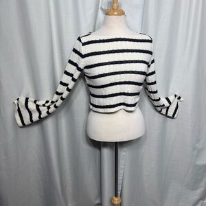 Dynamite Black‎ and White Striped Long Sleeve Crop Top wide Sleeve Small